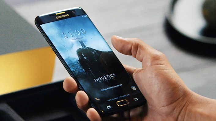 Pencinta Batman bakal suka smartphone Samsung ini