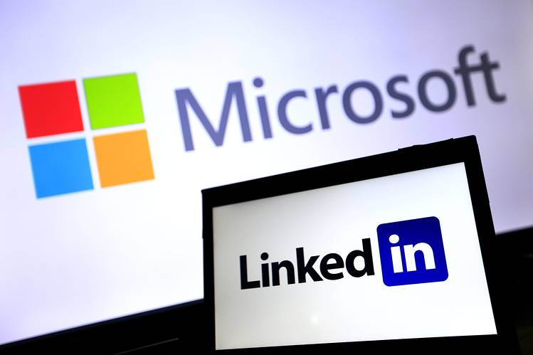 Microsoft akuisisi LinkedIn dengan mahar selangit