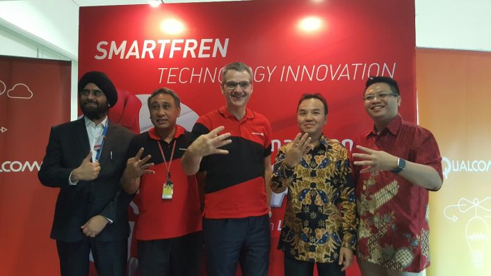 Coba teknologi baru, internetan Smartfren capai 240 Mbps