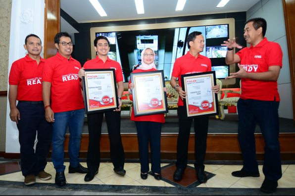 Telkom Hadiahi 71 Pemda Penghargaan Smart City