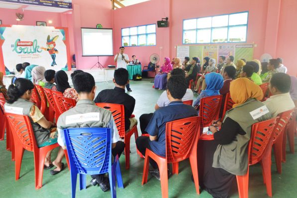 Guru Indonesia Mengajar di Perbatasan ikutan Kampanye #internetBAIK