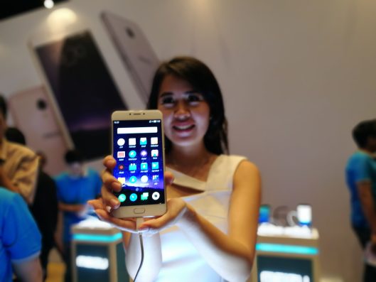 Smartphone Tertipis Dunia Meizu Diboyong ke Indonesia