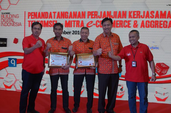 Jualan Pulsa, Telkomsel Gandeng E-commerce Populer