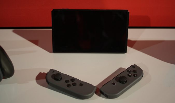 Nintendo Bakal Kembangkan Switch Versi Mini?