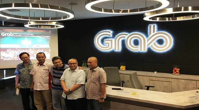 Grab Mulai Seusaikan Tarif dengan Peraturan yang Berlaku