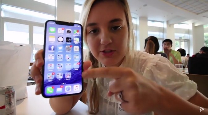 Apple Pecat Seorang Pegawainya Gara-gara Video Ini Jadi Viral