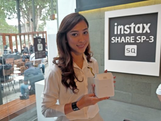 Fujifilm Instax Share SP-3, Cetak dan Share Foto Lebih Mudah