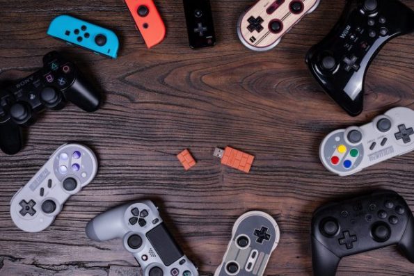 Perangkat Mungil Ini Sulap DualShock 4 untuk Digunakan Nintendo Switch