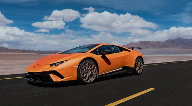 Para Miliuner Bitcoin Kini Bisa Beli Lamborghini