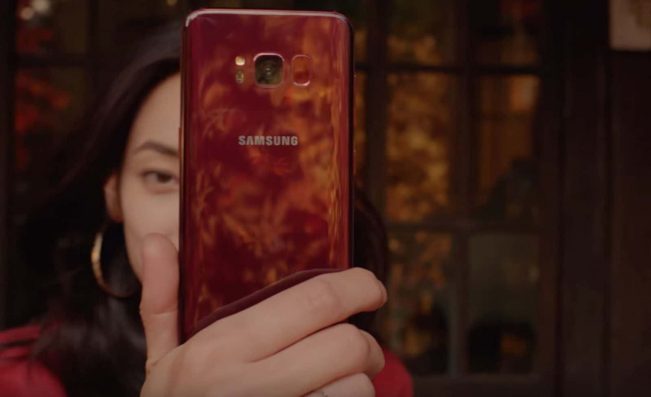 Cantiknya Galaxy S8 Burgundy Red