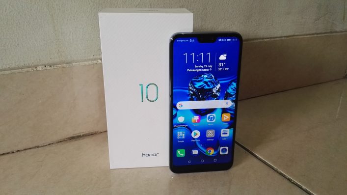 Review: Honor 10, Smartphone Flagship yang Menawan