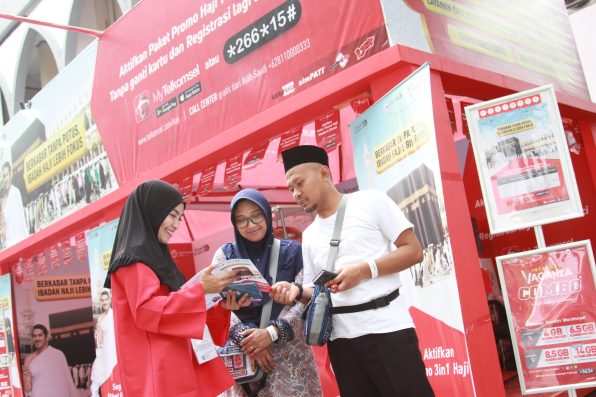 Mudahkan Komunikasi di Tanah Suci, Telkomsel Hadirkan Paket #RoamingReady