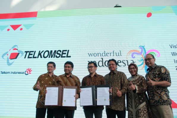 Gandeng Kemenpar, Telkomsel Dukung 'Visit Wonderful Indonesia 2018'