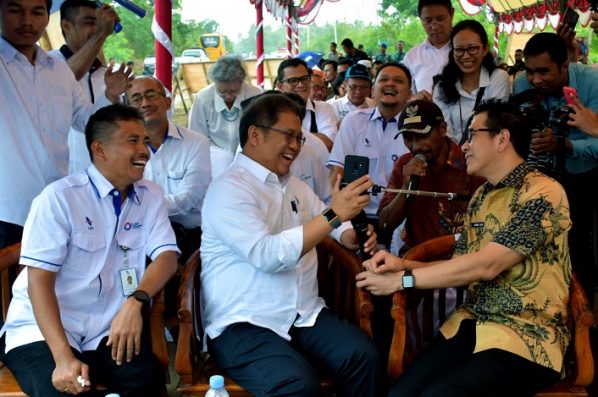 Sambil Video Call, Menkominfo Uji Coba Jaringan Palapa Ring Tengah