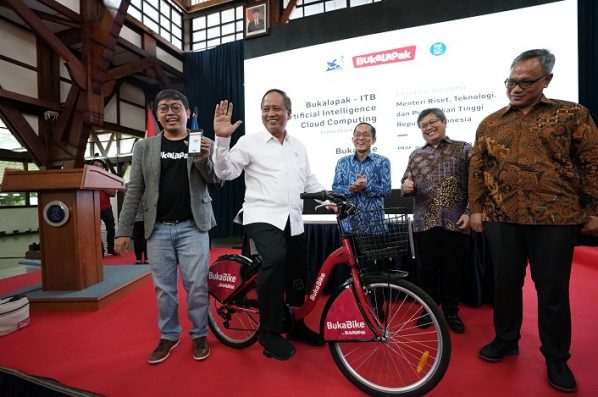 Bukalapak Sediakan Sepeda Pintar BukaBike di Lingkungan Kampus