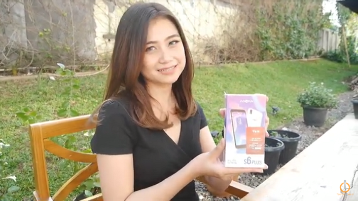 Unboxing Ponsel Murah Cuma Rp 800 Ribuan Buatan Indonesia