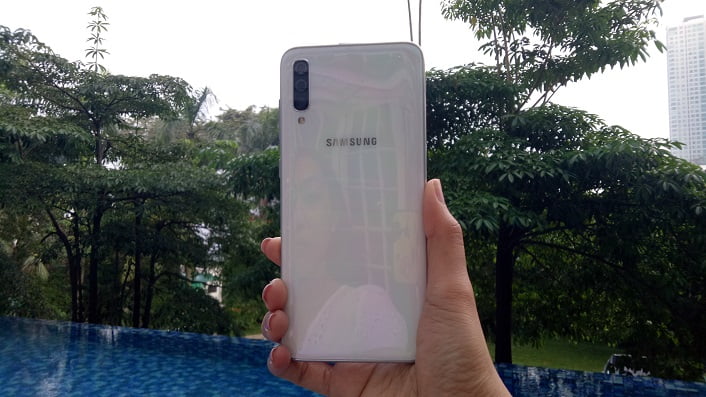 Pertarungan Ponsel Rp5 Jutaan, Samsung Galaxy A70 vs Vivo V15 Pro