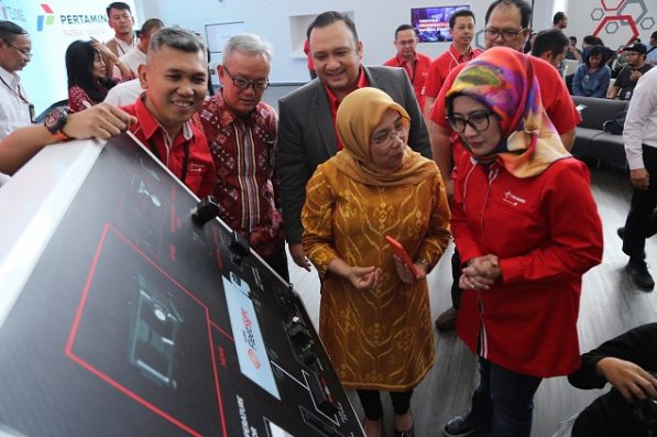 Pertamina Gaet Telkomsel Demi Pantau Ribuan Truk Tangki