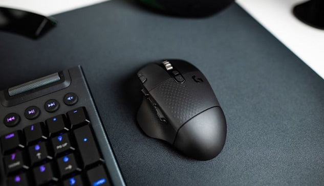 Logitech G604 Lightspeed, Mouse Gaming dengan 6 Tombol