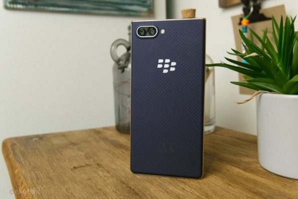 BlackBerry Absen dari Kompetisi Smartphone 5G