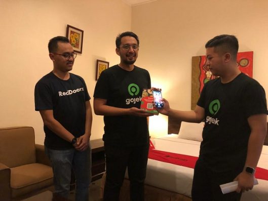 RedDoorz Gaet Gojek Beri Pelayanan Tambahan Saat Menginap