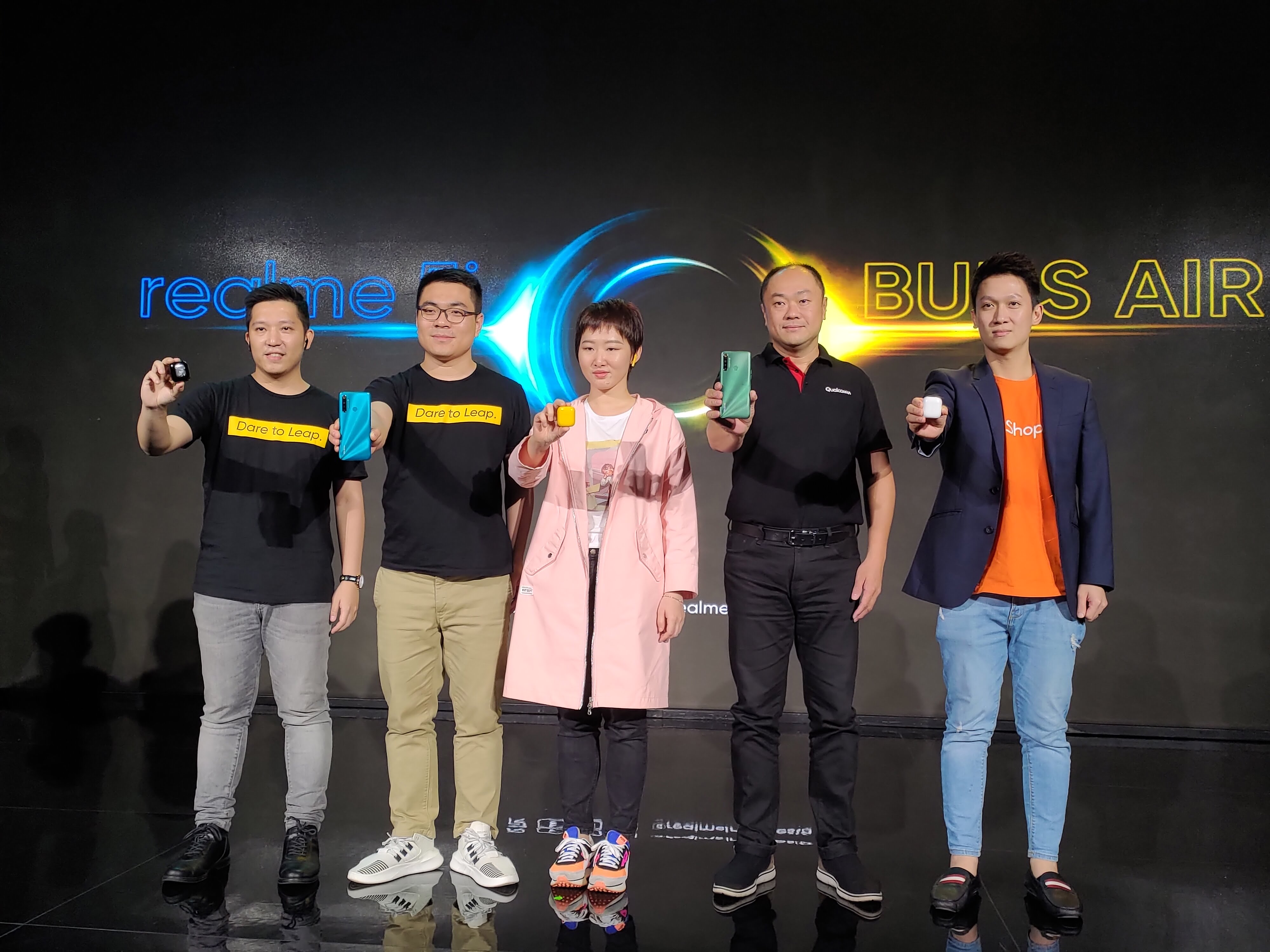 Resmi Hadir, Ini Spesifikasi Realme 5i dan Realme Buds Air