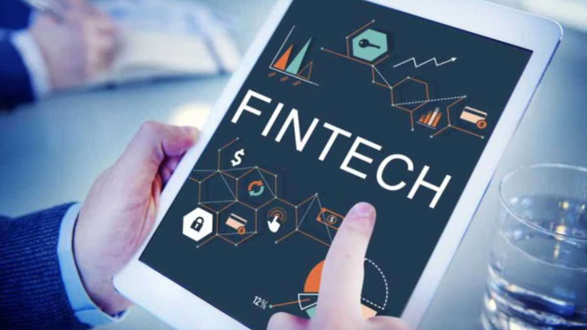 Perbedaan Restrukturisasi Pinjaman Fintech P2P Lending Dengan Bank