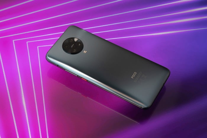 Poco F2 Pro, Smartphone Gaming Gahar dengan Kamera Pop Up