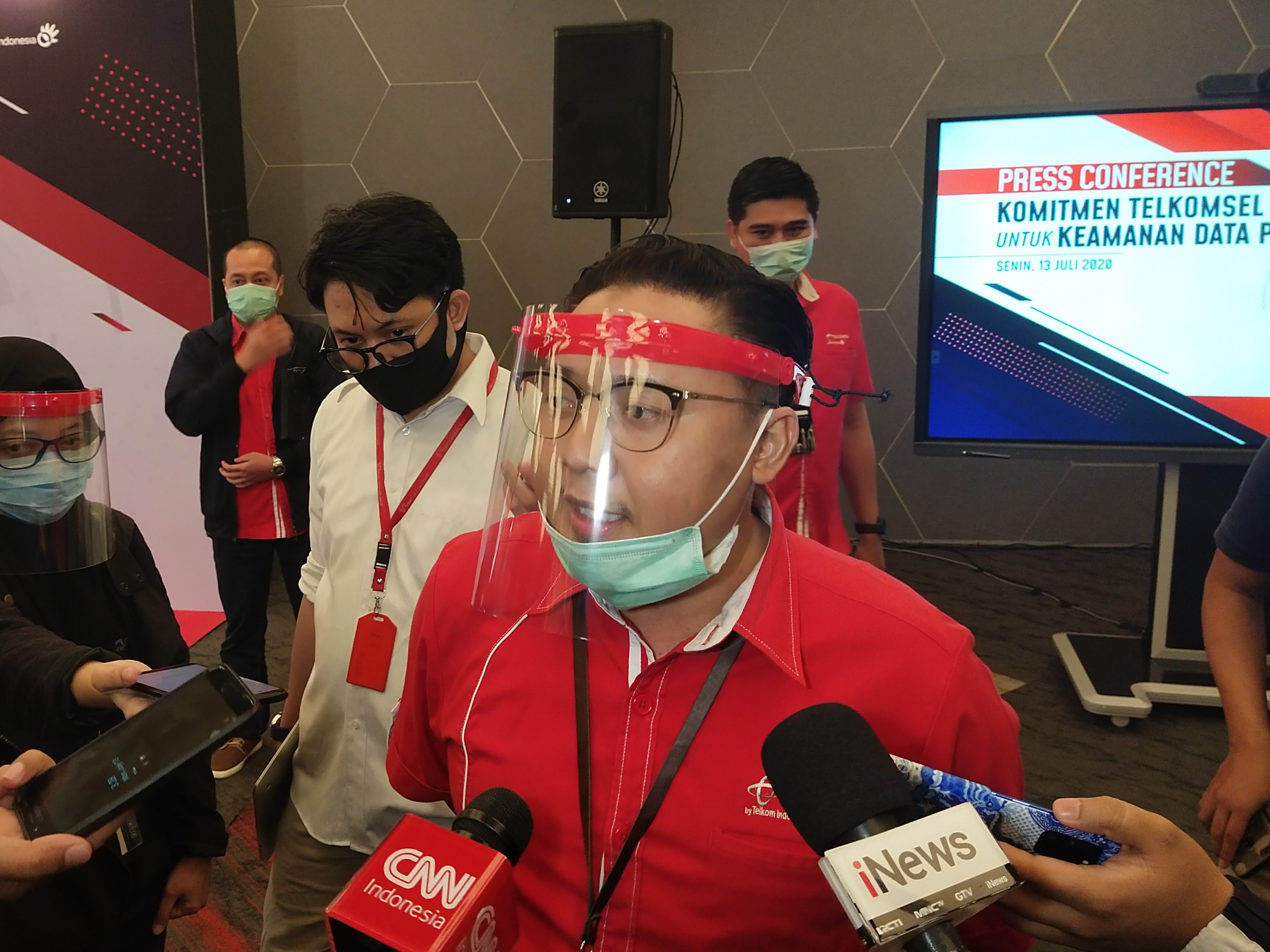 Terancam Digugat Rp 15 Triliun, Telkomsel: Silahkan Saja