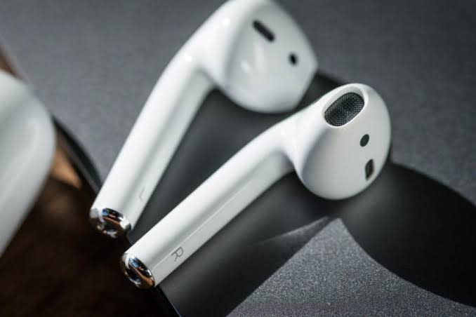 Kocak Tapi Kasian, Pria Ini Tak Sengaja Telan AirPods Saat Tidur