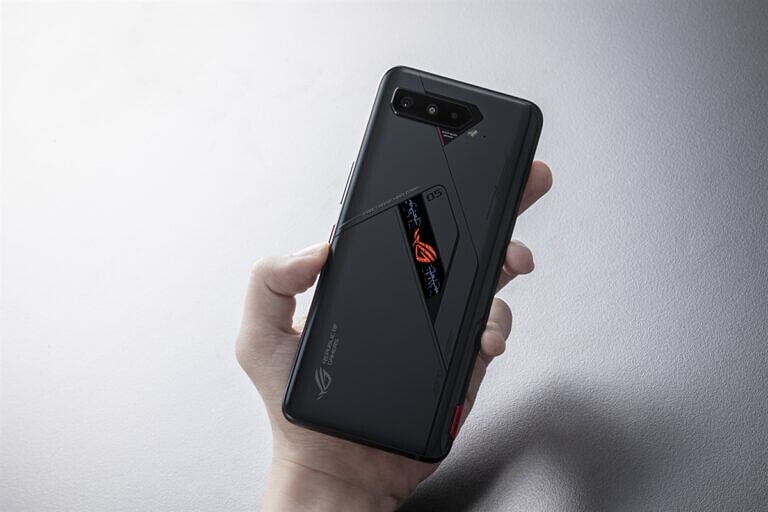 Asus ROG Phone 5 Resmi Meluncur, Bawa RAM 18GB