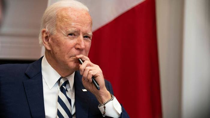 Joe Biden Perketat Aturan Kerja Sama dengan Huawei, China Marah