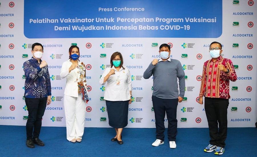 Secara Daring, AloDokter Gelar Program Vaksinator Terbesar