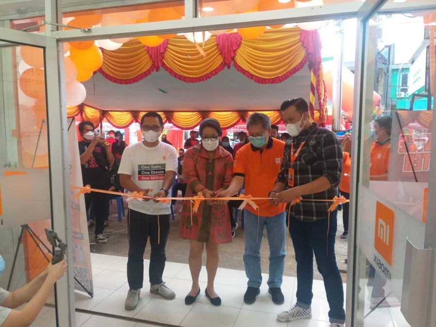 Xiaomi Buka Serentak 30 Mi Shop di 30 Lokasi