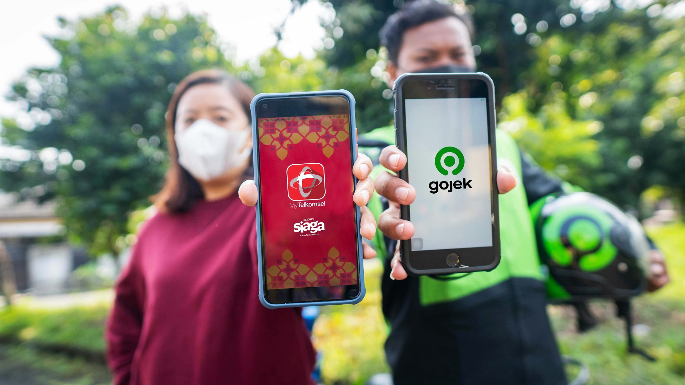 Telkomsel Siram Gojek Rp 4,3 Triliun