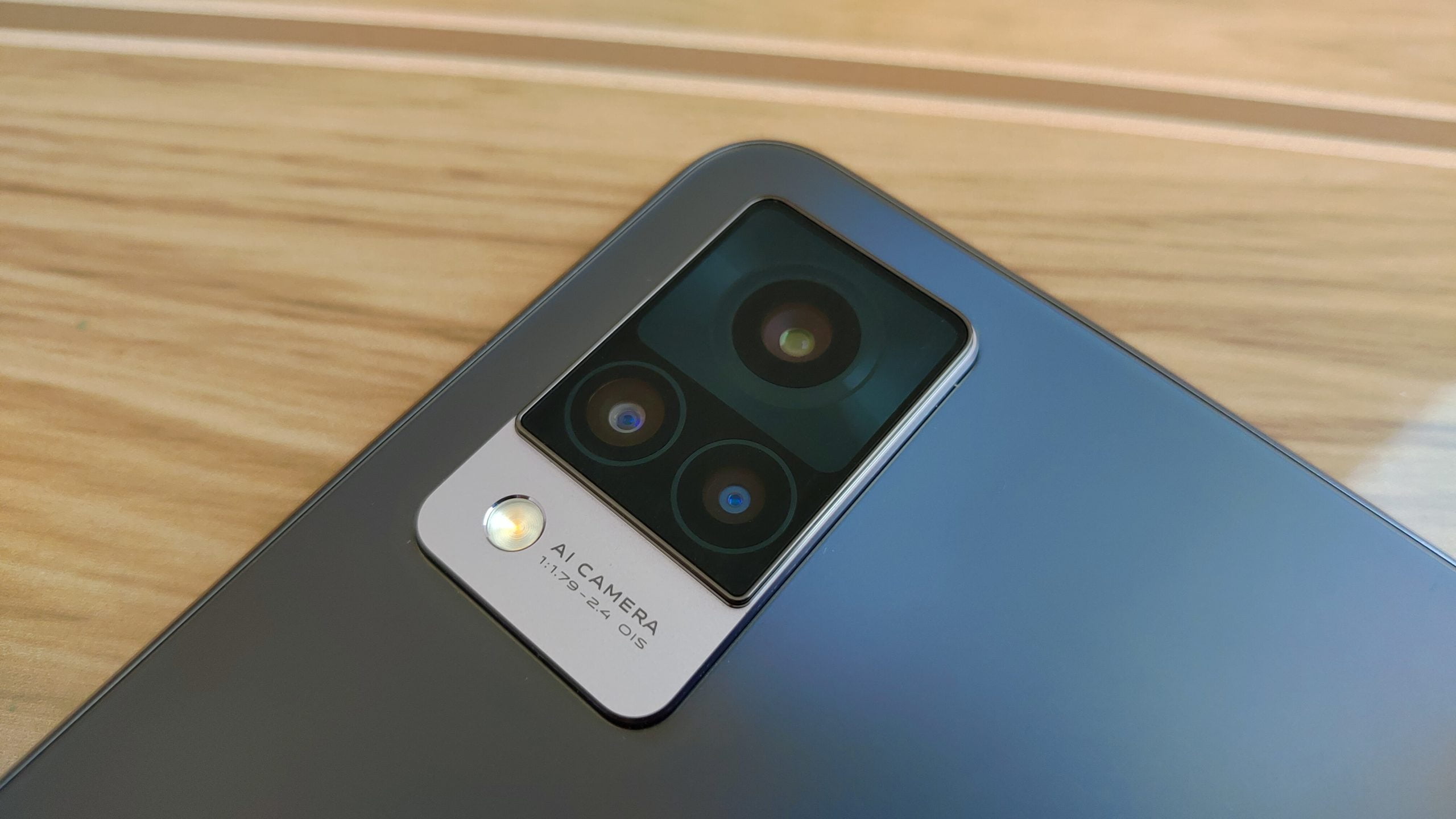 vivo V21 5G