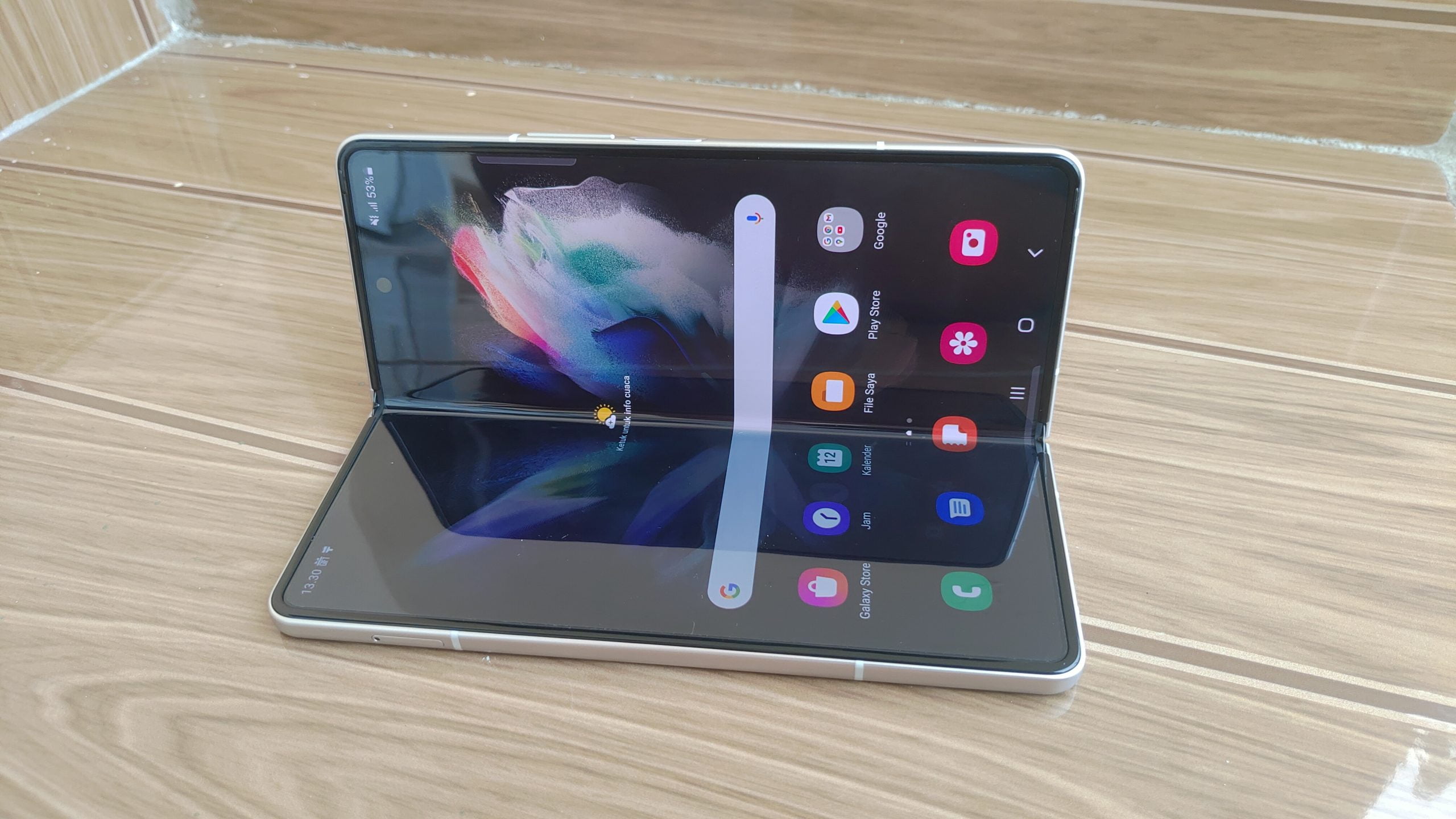 Samsung Galaxy Z Fold3 5G
