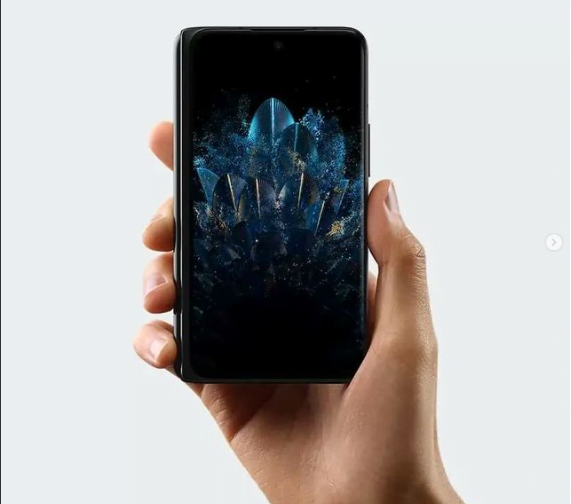 Harga Smartphone Lipat Oppo Find N Setara iPhone 13 Pro Max?