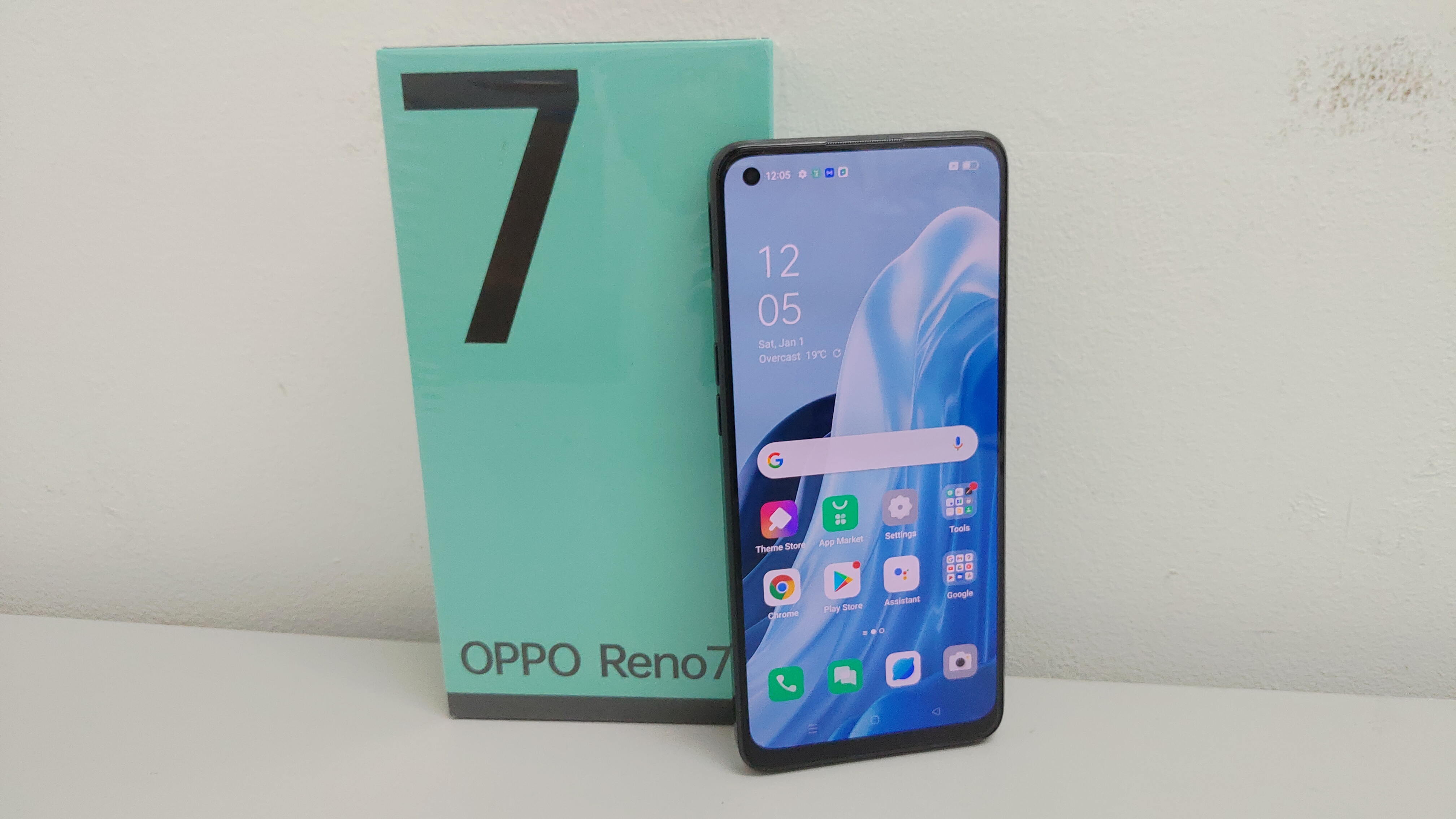 Review Oppo Reno7: Desain Klasik, Kamera Mumpuni