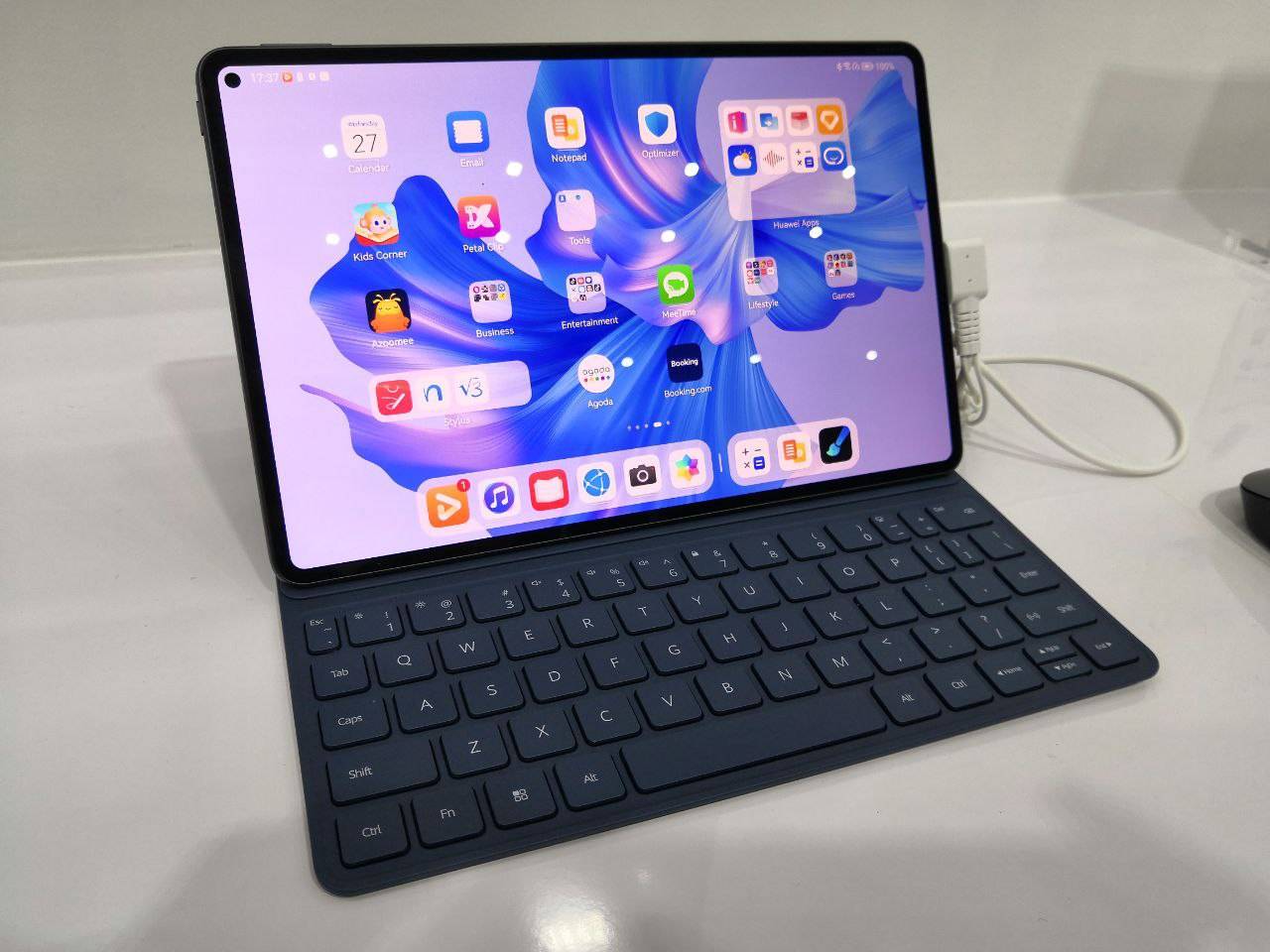 Huawei MatePad Pro 11, Tablet Rasa Laptop