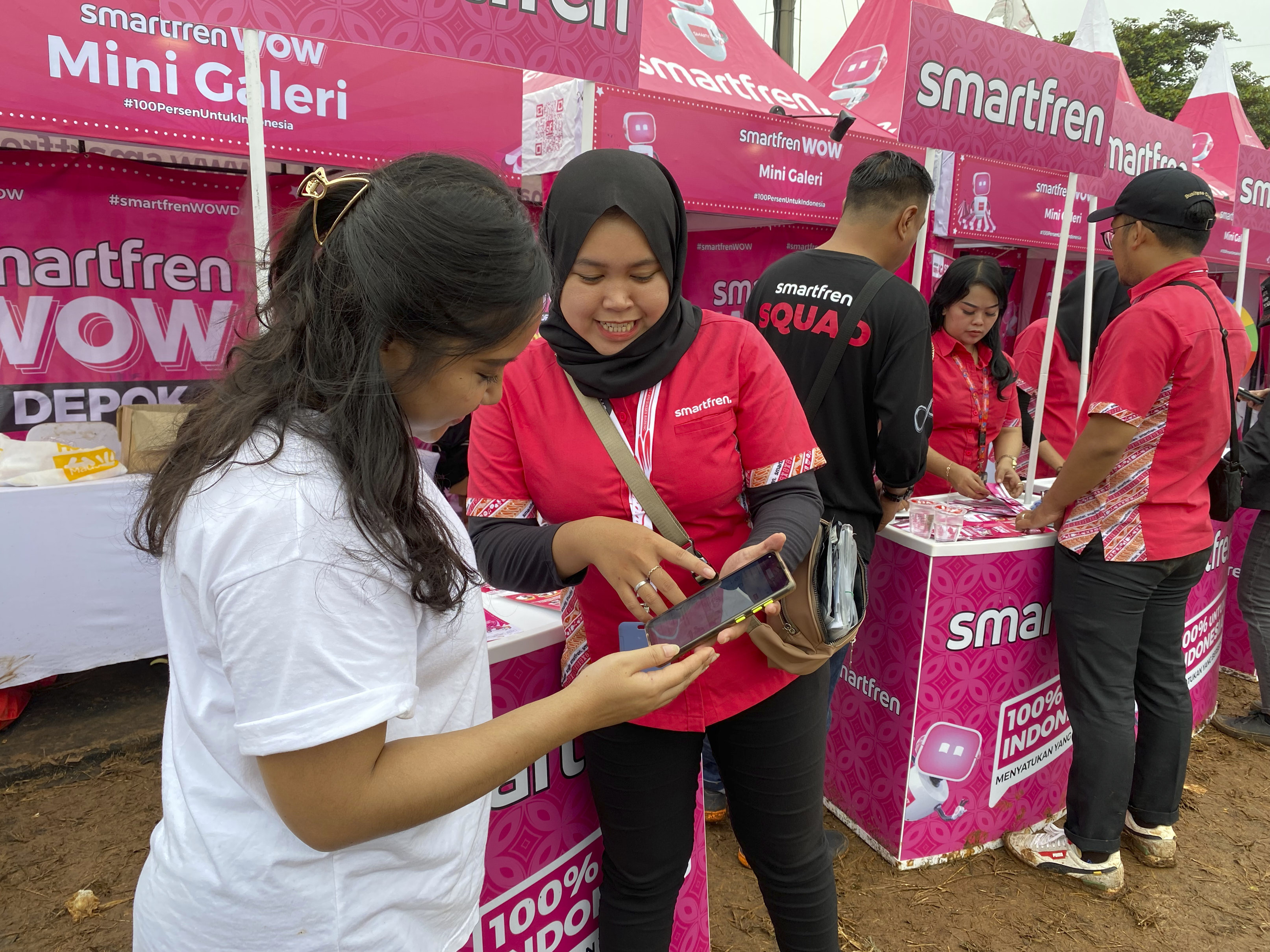 Smartfren Sukses Menggelar Festival WOW 100%