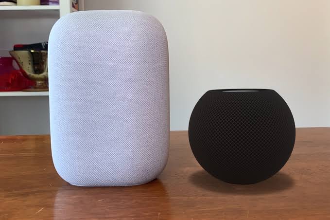 Adu Spek dan Harga Apple HomePod Mini vs Google Nest Audio