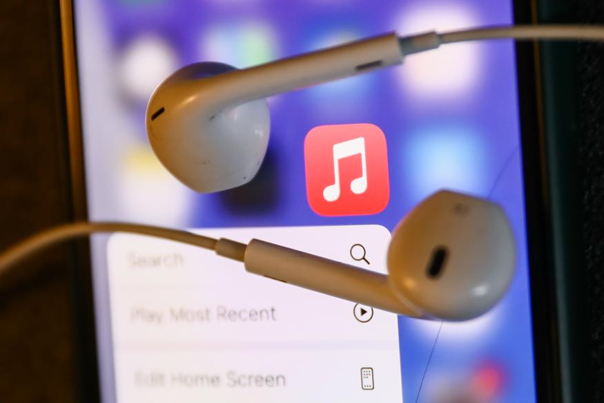 Apple Music Nge-Bug, Playlist Pengguna Tiba-Tiba Menambah Dan Menghapus Lagu Sendiri