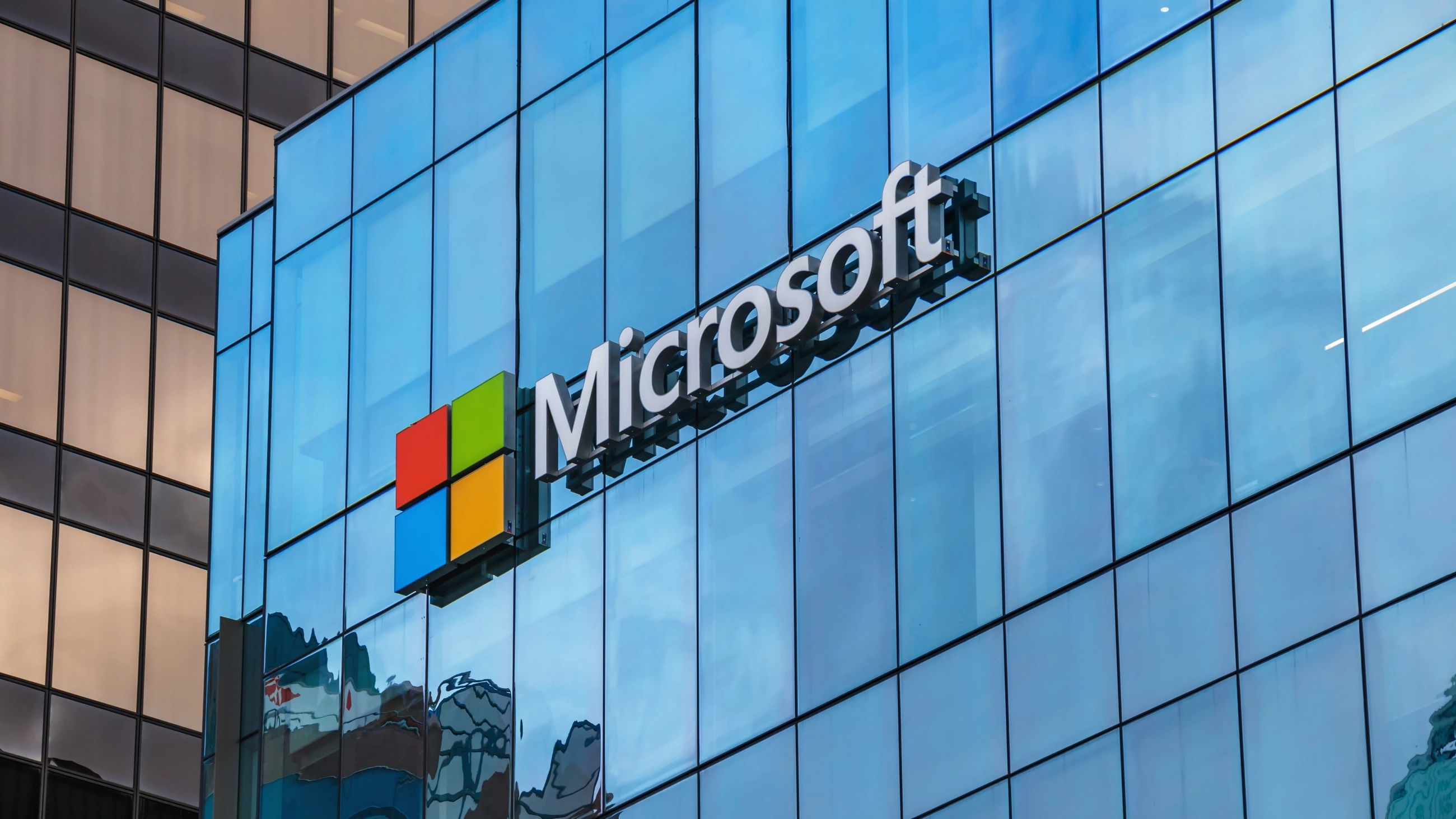 Microsoft Hapus Tim Etika dan Masyarakat, Fokus Investasi ke OpenAI