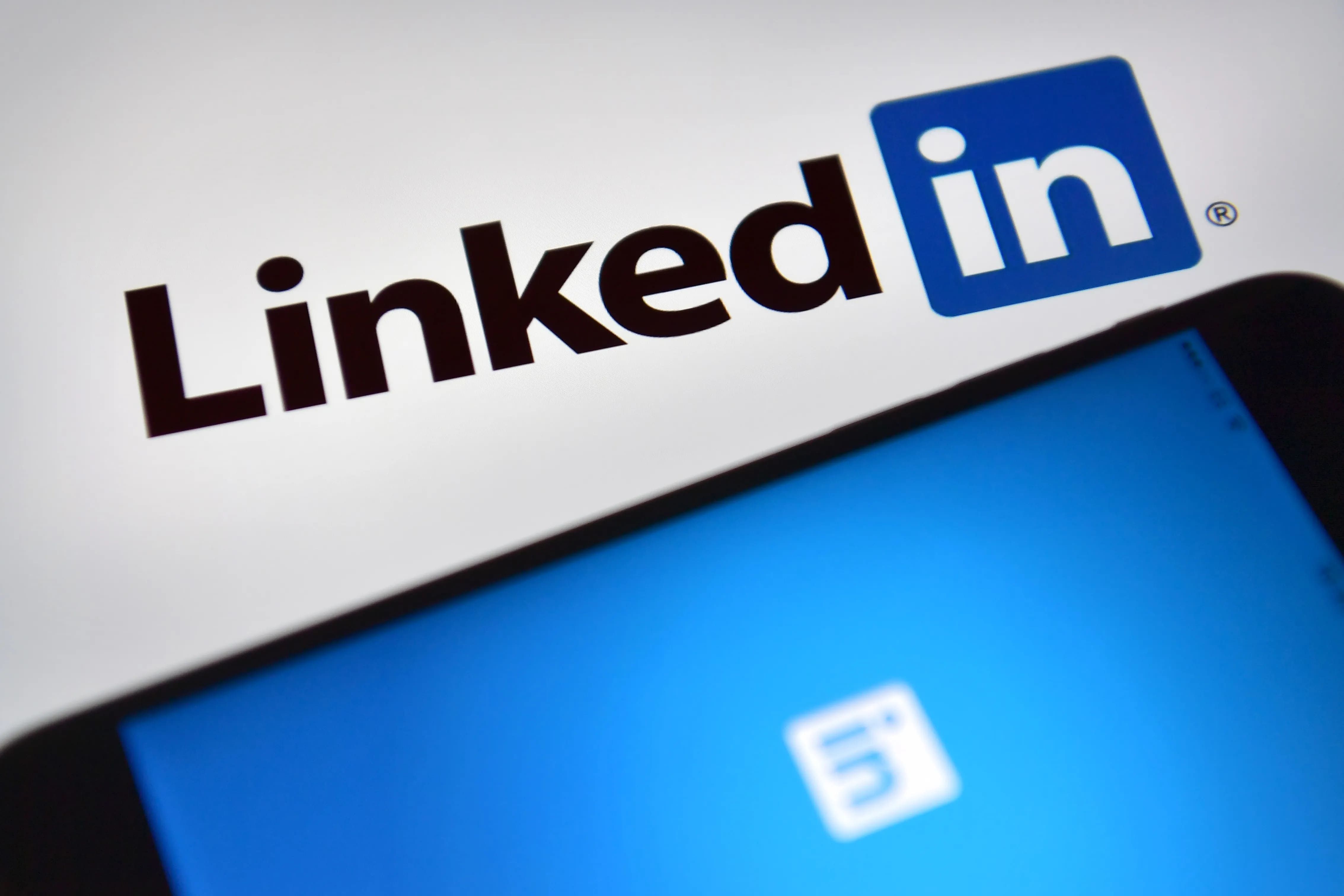 Ini Alasan LinkedIn Stop Pelatihan AI yang Pakai Data Pengguna