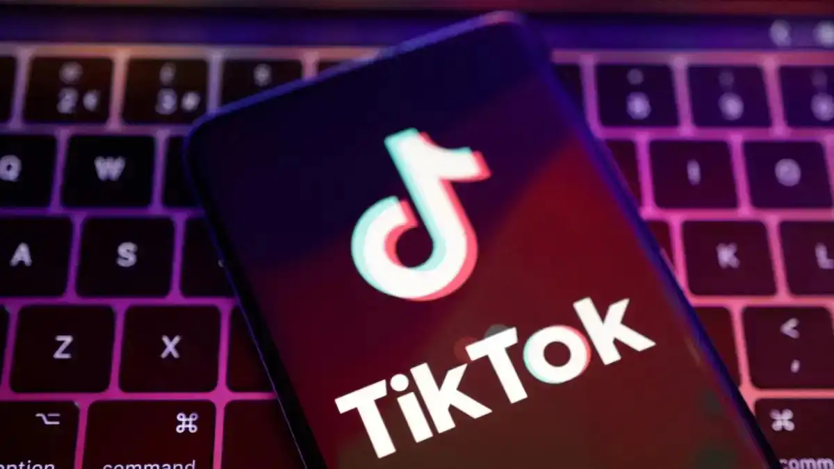 New York Umumkan Larangan Pemakaian TikTok