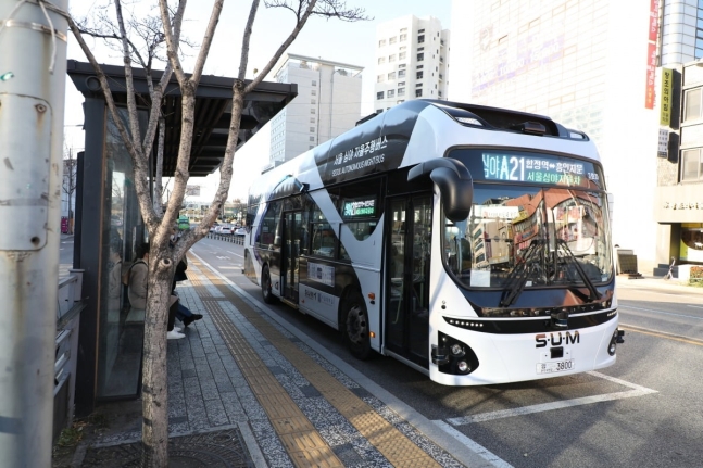 Pemerintah Kota Seoul Uji Coba Self-Driving Bus yang Beroperasi Tengah Malam