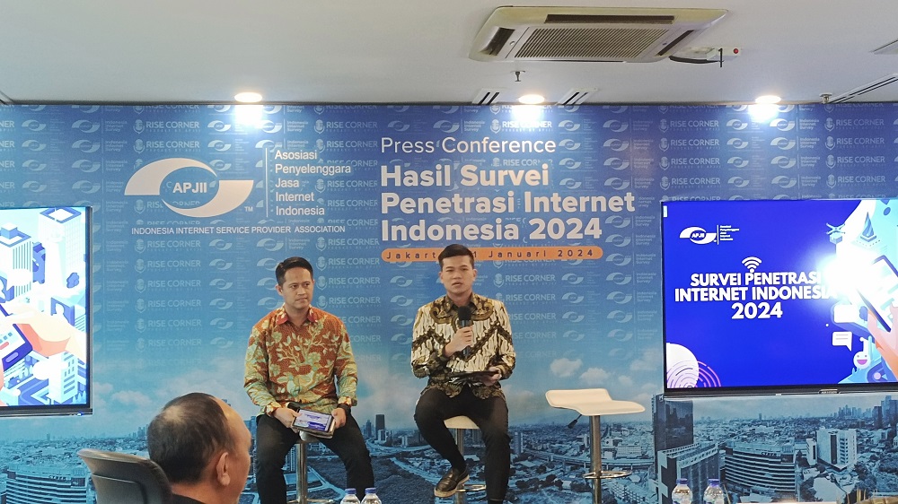 Tumbuh Konsisten, Pengguna Internet Indonesia Capai 221 Juta Jiwa di 2024