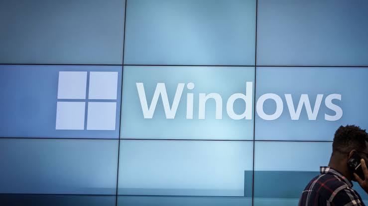 CEO Qualcomm Beri Sinyal Windows 12 Rilis di Pertengahan 2024