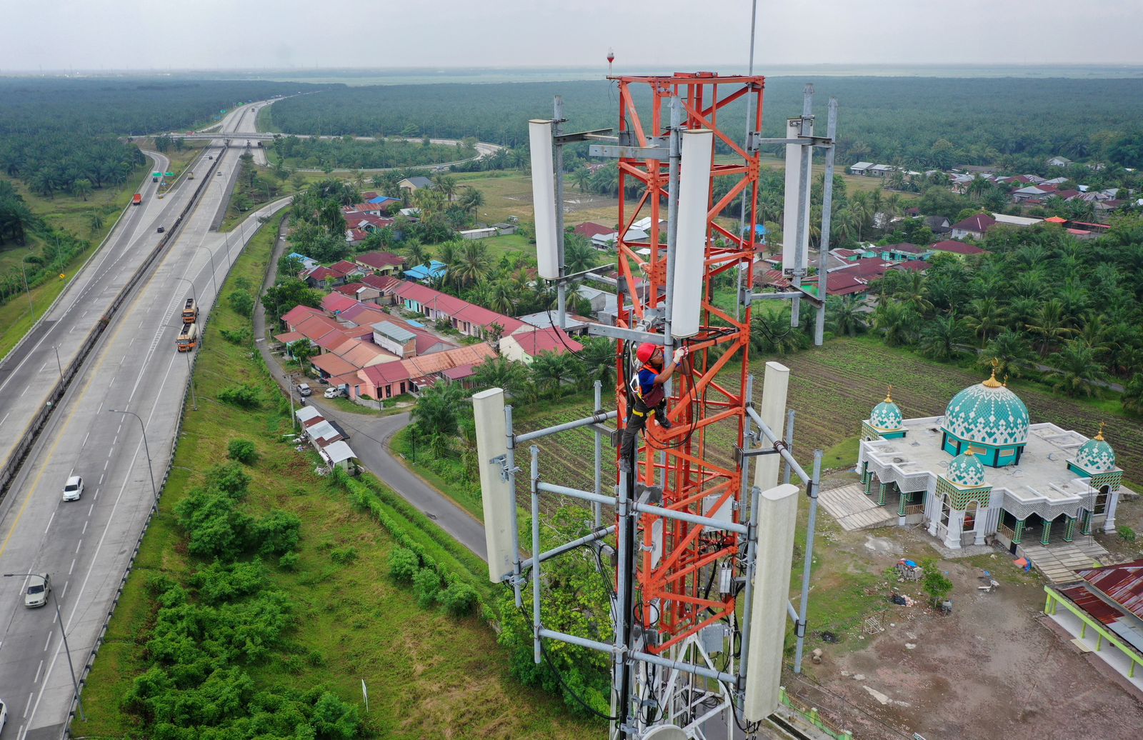 Kinerja XL Axiata Melejit di Kuartal 1 (2024), Laba Bersih Naik Hingga 168%